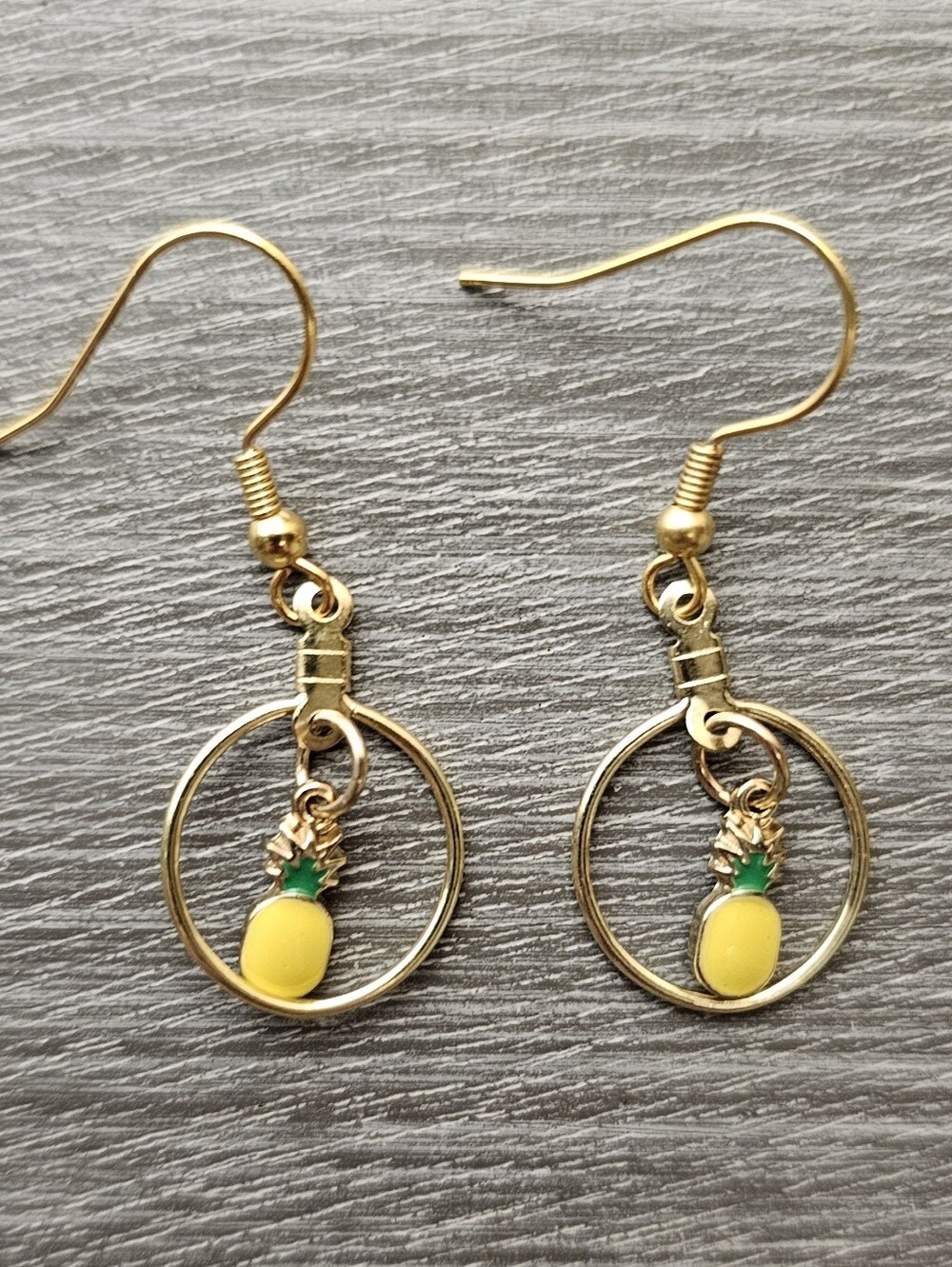 🦋 5 For $10 🦋 Handmade Gold Pineapple Charm Earrings